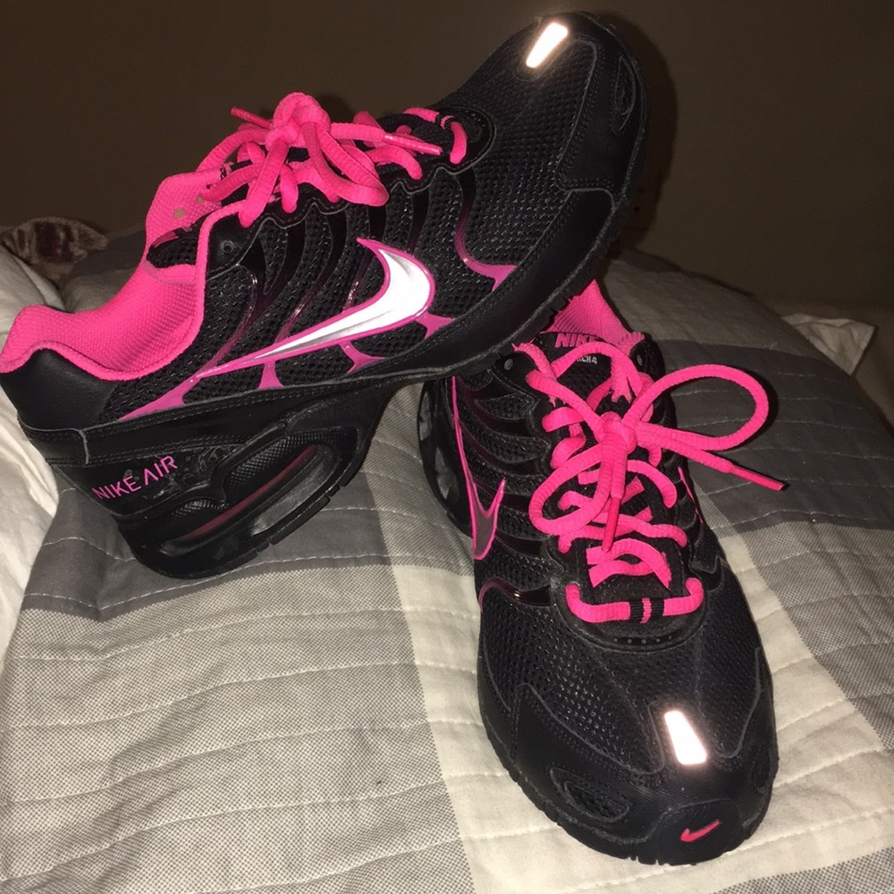 Pink and black Nike air torch sz 6y women's 8
